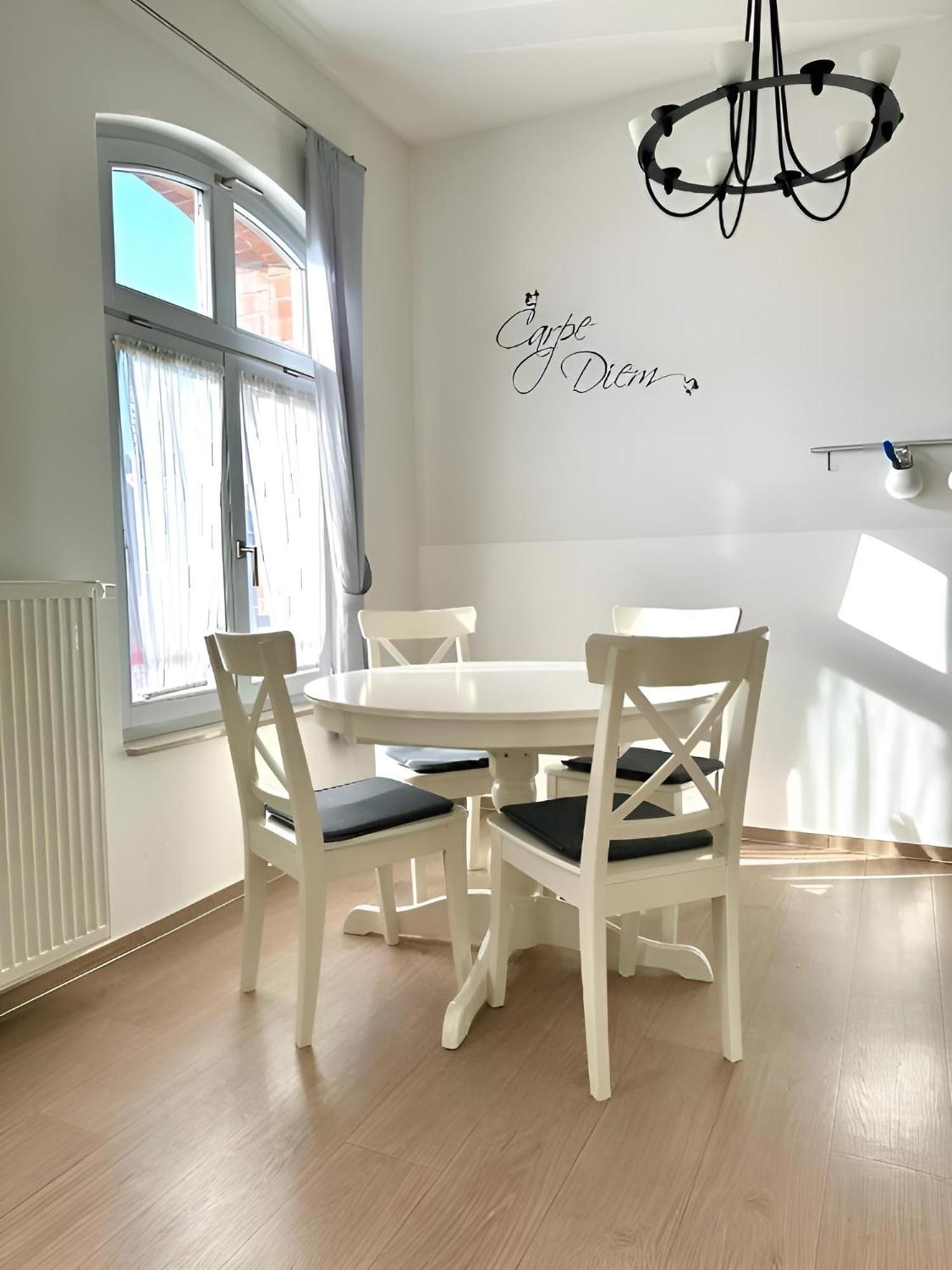 ארפורט Raha Apartments - Historischer Charme Direkt Am Domplatz מראה חיצוני תמונה
