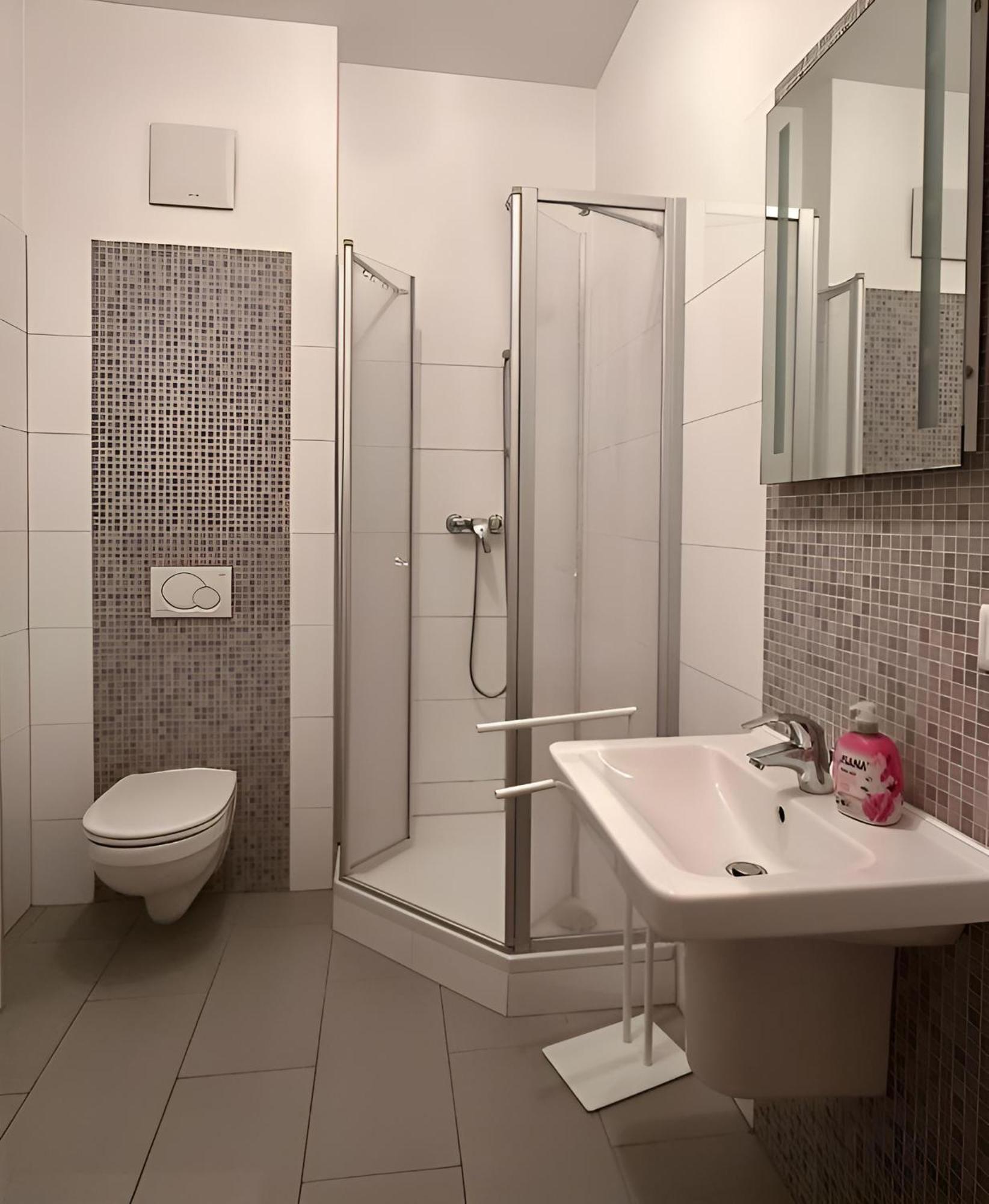 ארפורט Raha Apartments - Historischer Charme Direkt Am Domplatz מראה חיצוני תמונה